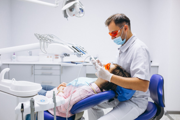 Dentist in Brampton